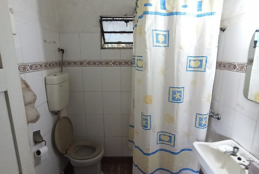 Baño planta baja 02